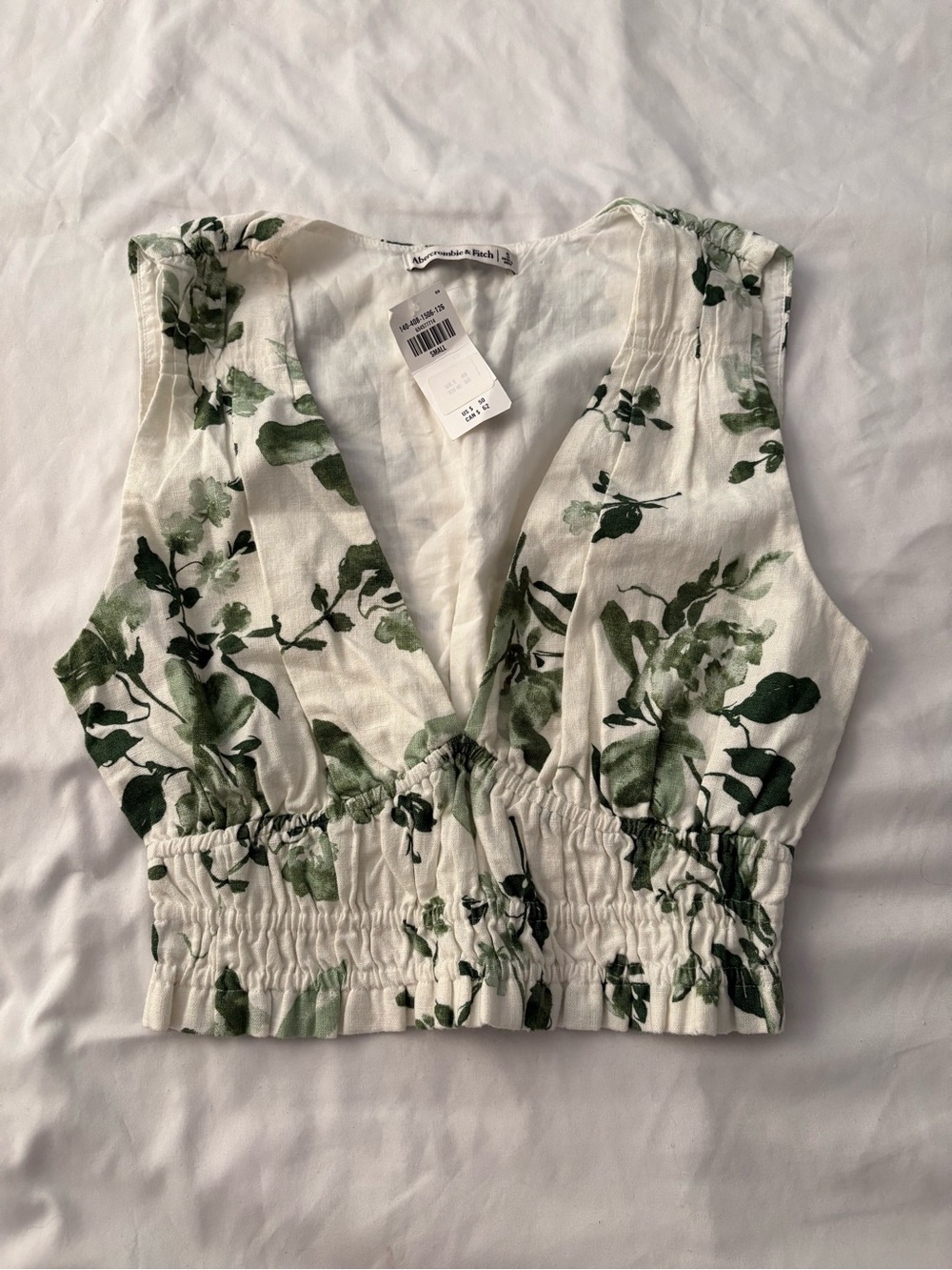 Abercrombie & Fitch Sleeveless White & Green Floral Smocked Top, Size Small, NWT